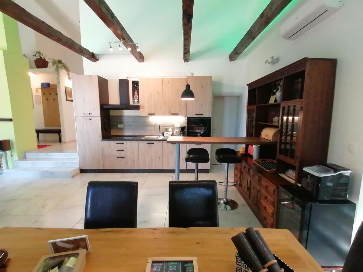 The Forest House Krk 2 Kras エクステリア 写真
