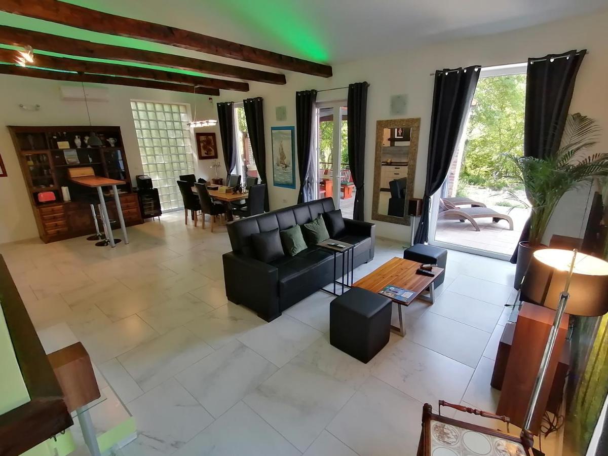 The Forest House Krk 2 Kras エクステリア 写真